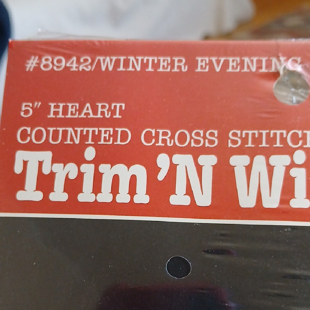 Red and White Heart-Shaped Holiday Decor - Picture 3 of 7